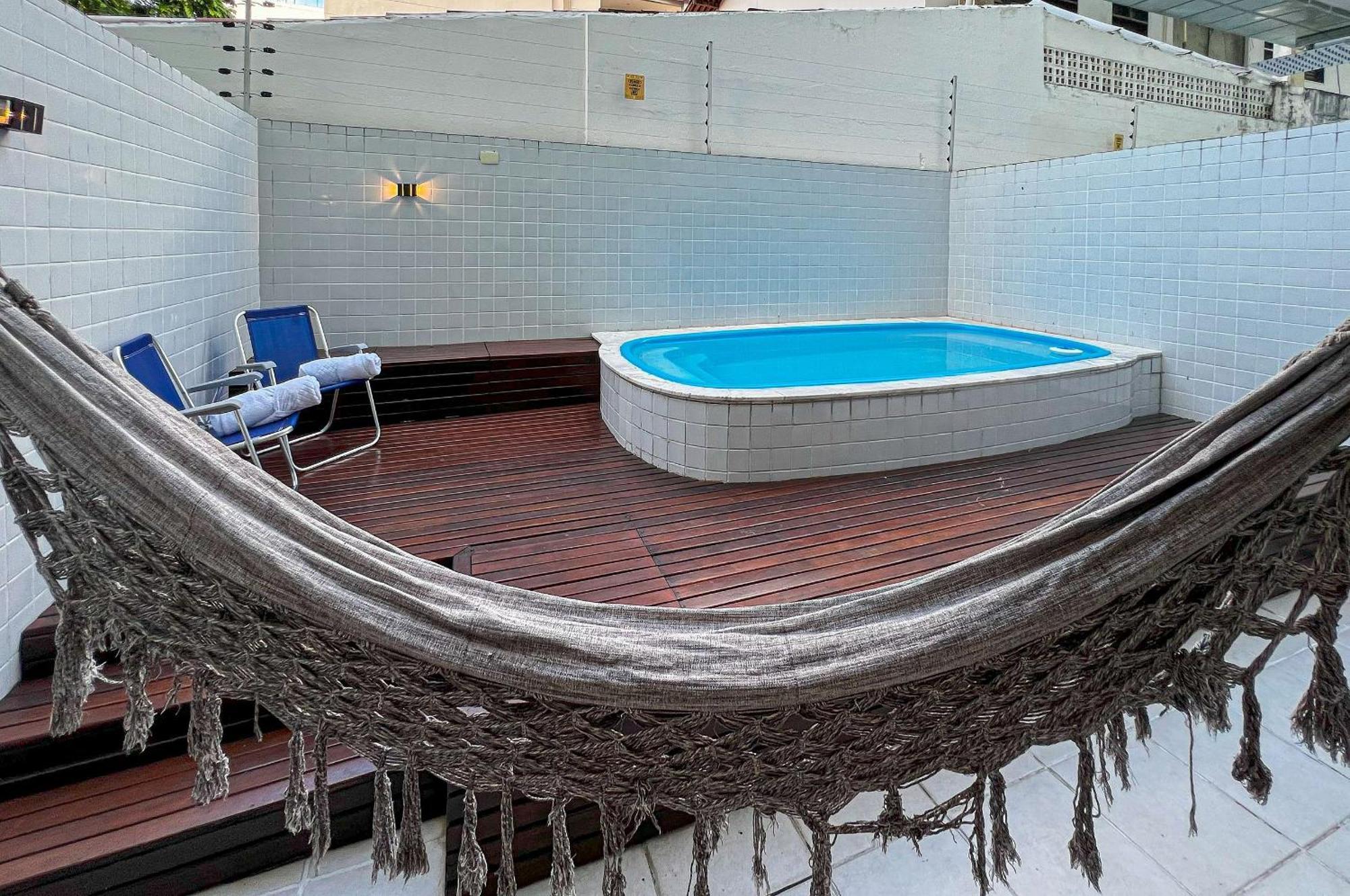 Apartamento Cabo Branco Terreo Piscina Privativa 50m Da *